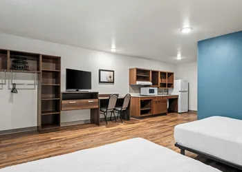 WoodSpring Suites Orlando East UCF hotel thumbnail 8