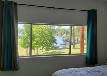 Indian Creek Lodge hotel thumbnail 8