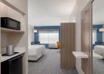 Holiday Inn Express & Suites Prosper South - Frisco by IHG hotel thumbnail 8