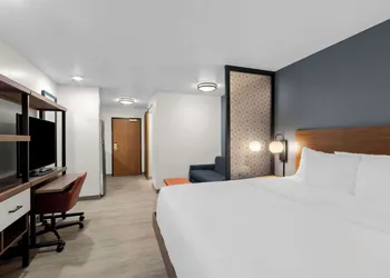 Everhome Suites Glendale Sports Entertainment District hotel thumbnail 7