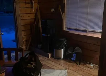 Cantwell Cabins hotel thumbnail 2