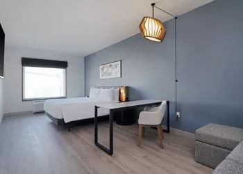 Atwell Suites Kansas City Airport by IHG hotel thumbnail 3