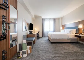 EVEN Hotel Miami - Doral Area, by IHG hotel thumbnail 8