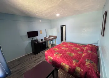 Packsaddle Motel hotel thumbnail 3