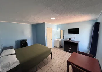 Packsaddle Motel hotel thumbnail 5