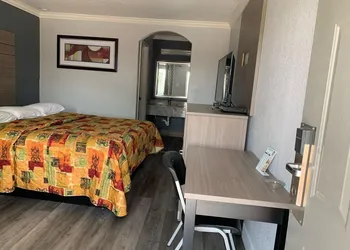 Luxury inn hotel thumbnail 3