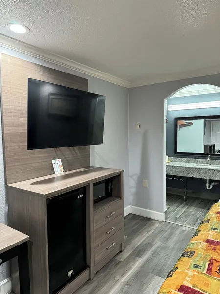 Luxury inn hotel detail image 6