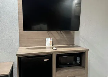 Luxury inn hotel thumbnail 7