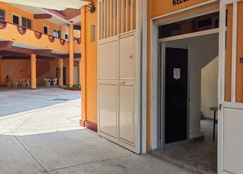 OYO Hotel La Playa hotel thumbnail 2