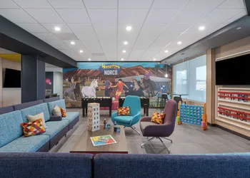 Tru by Hilton Norco Eastvale hotel thumbnail 5