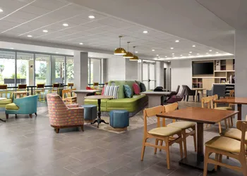 Home2 Suites By Hilton Winter Haven hotel thumbnail 2