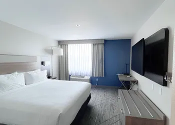 Holiday Inn Express Federal Way Seattle South by IHG hotel thumbnail 3