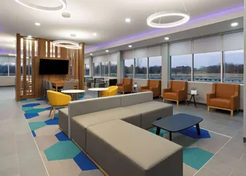 Microtel Inn & Suites by Wyndham Olive Branch hotel thumbnail 5