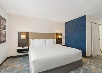The Ellsworth Hotel, an Ascend Collection Hotel hotel thumbnail 5