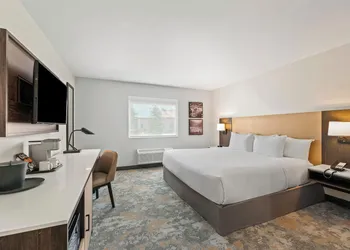 The Ellsworth Hotel, an Ascend Collection Hotel hotel thumbnail 6