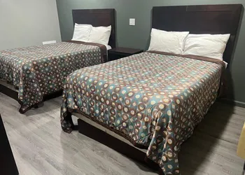 Red Carpet Inn hotel thumbnail 3