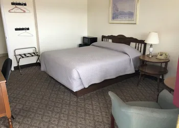 Dav-Ed Motel hotel thumbnail 3