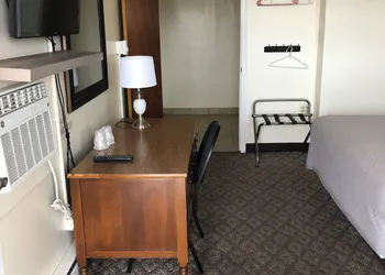 Dav-Ed Motel hotel thumbnail 5