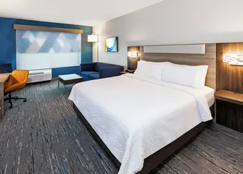 Holiday Inn Express & Suites Senatobia I 55 by IHG hotel thumbnail 6