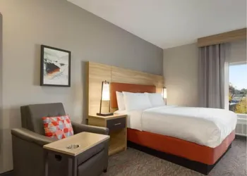 Candlewood Suites Pittston by IHG hotel thumbnail 5