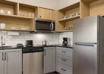 Candlewood Suites Pittston by IHG hotel thumbnail 7