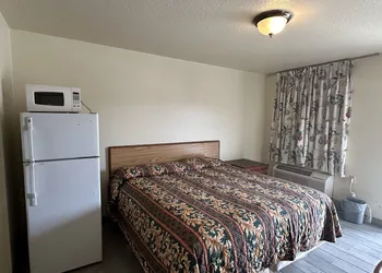 Travel Inn By OYO La Marque Texas City I-45 hotel thumbnail 8