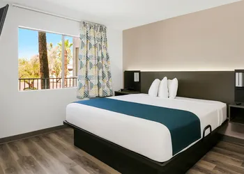 Studio 6 Tempe, AZ – Elliot Road hotel thumbnail 3