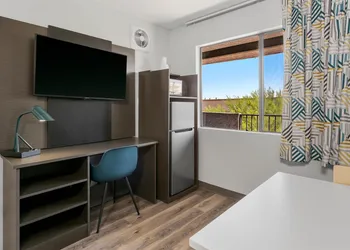 Studio 6 Tempe, AZ – Elliot Road hotel thumbnail 5
