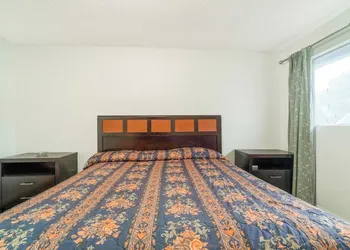 Budget Inn By OYO Palestine Tx Hwy 79 hotel thumbnail 6