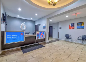 Studio 6 Suites Texas City, Tx – I-45 South hotel thumbnail 2