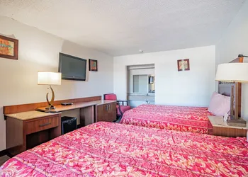 Southern Inn By OYO Walterboro I-95 hotel thumbnail 7
