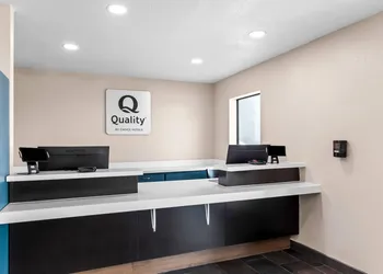 Quality Inn & Suites Port Lavaca near Lighthouse Beach hotel thumbnail 3