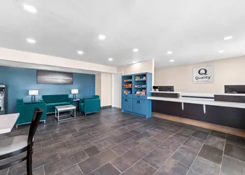 Quality Inn & Suites Port Lavaca near Lighthouse Beach hotel thumbnail 4