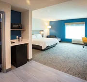 Holiday Inn Express & Suites Pensacola Airport North – I-10 by IHG hotel detail image 7