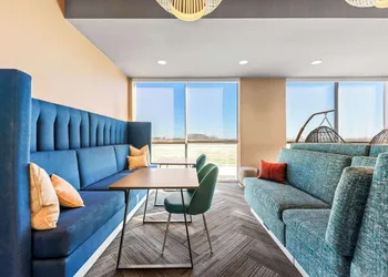 Tru By Hilton Dixon hotel thumbnail 3