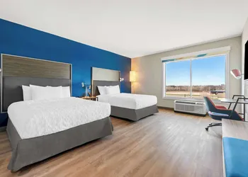Tru By Hilton Dixon hotel thumbnail 7