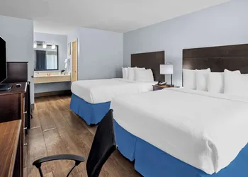 SureStay Plus by Best Western Beaumont hotel thumbnail 7