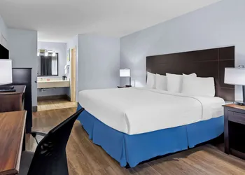 SureStay Plus by Best Western Beaumont hotel thumbnail 8