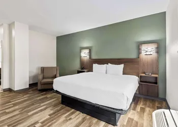 Quality Inn & Suites Columbia Harbison hotel thumbnail 8