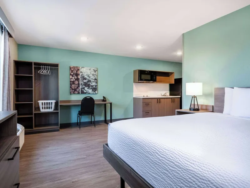 ECHO Suites Extended Stay by Wyndham Spartanburg hotel detail image 6