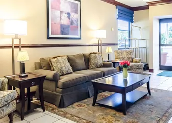 Quality Inn Lynchburg near University hotel thumbnail 4