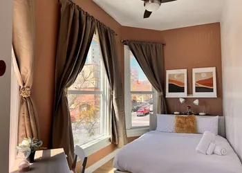 Somerset hotel thumbnail 6