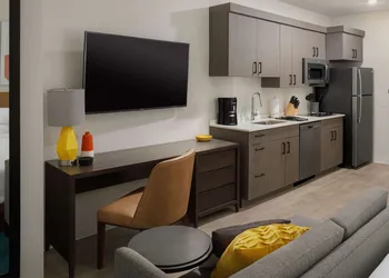 WaterWalk Extended Stay by Wyndham Huntsville hotel thumbnail 8