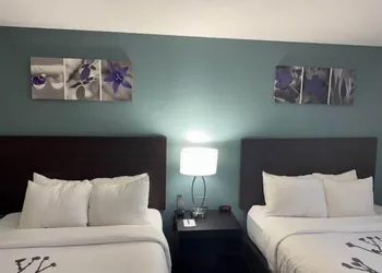 Sleep Inn Marion - Cedar Rapids hotel thumbnail 3