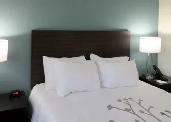 Sleep Inn Marion - Cedar Rapids hotel thumbnail 4