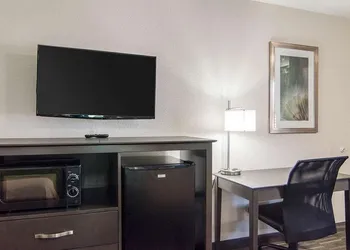 HomeStay Inn & Suites hotel thumbnail 5
