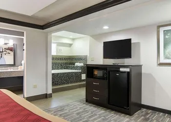 HomeStay Inn & Suites hotel thumbnail 7