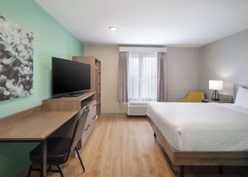 ECHO Suites Extended Stay by Wyndham Dallas Plano/Frisco hotel thumbnail 6