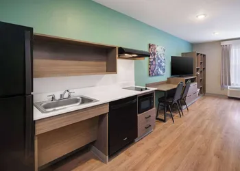 ECHO Suites Extended Stay by Wyndham Dallas Plano/Frisco hotel thumbnail 8