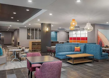 Home2 Suites BY Hilton Phoenix Midtown hotel thumbnail 3